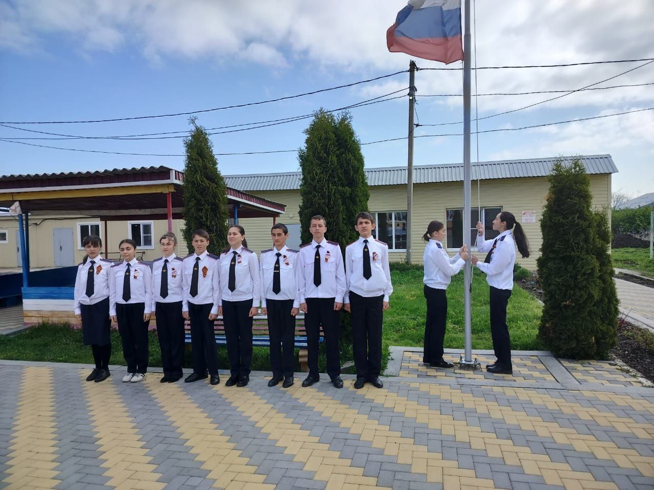Поднятия Государственного флага Российской Федерации.