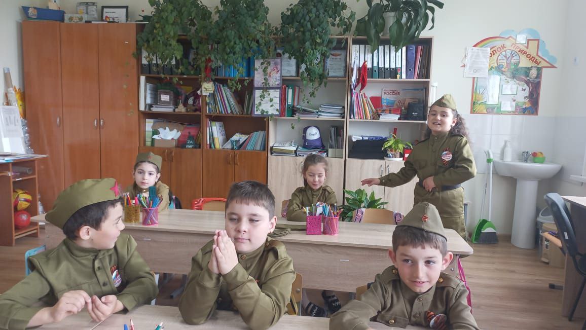Недели психологии- игровое занятие &amp;quot;Шире круг&amp;quot;.