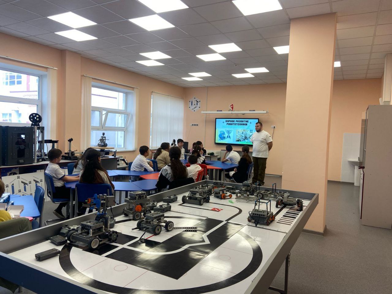 Урок робототехники в &amp;quot;ЦДОД&amp;quot;-центр.